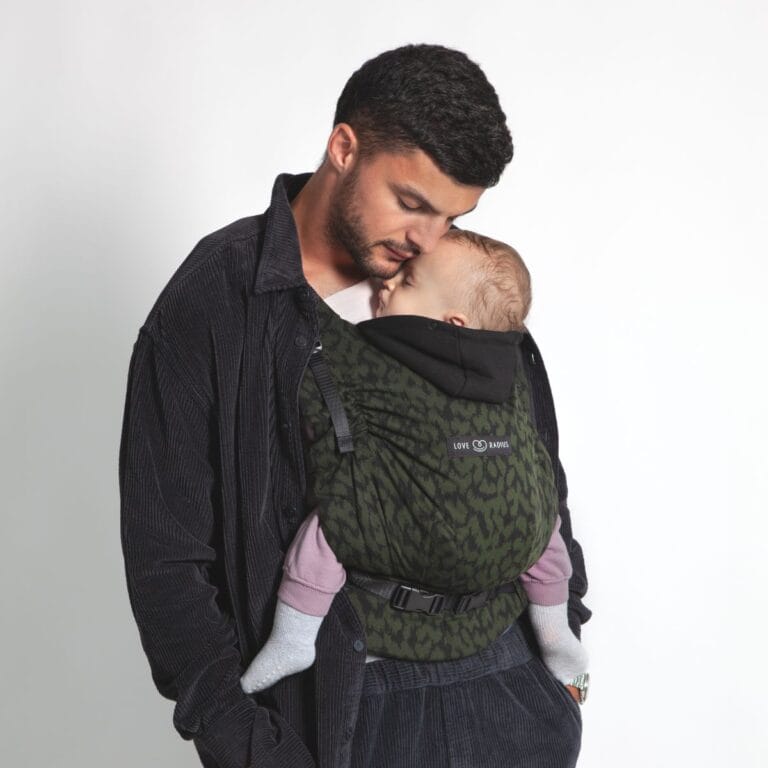 Portabebé Ergonómico Love Radius HoodieCarrier Wild Camo
